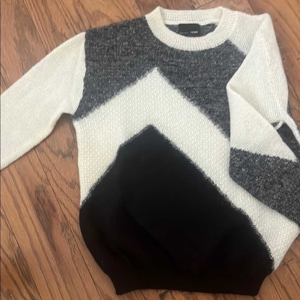 Fendi Monochrome Knit wool sweater - Picture 3 of 6